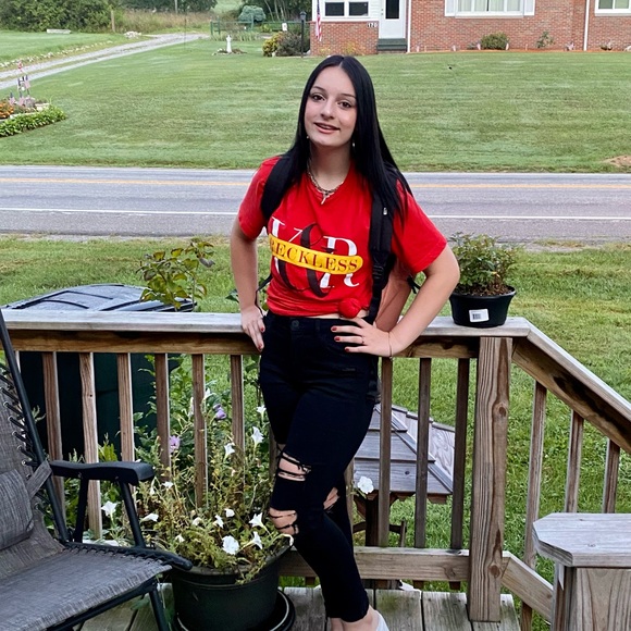 Our meet the Posher story ❤️ - Picture 15 of 16